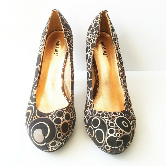 Satin Multi Colored Circle Print Heel - Picture 2 of 5